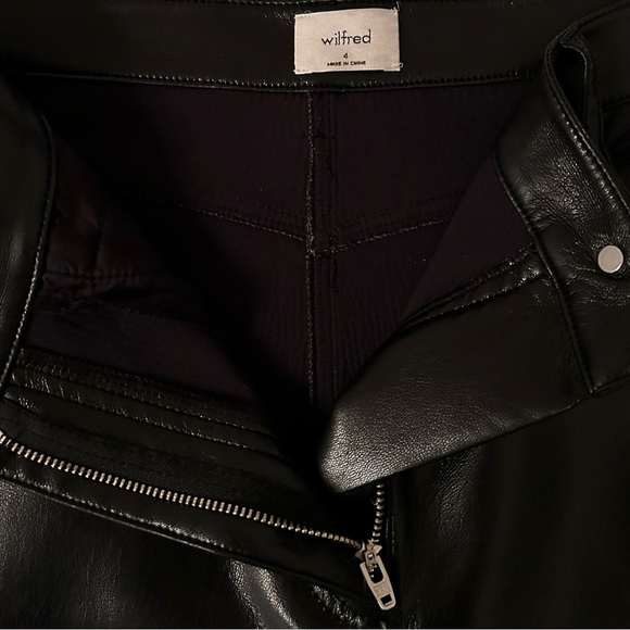 Aritzia’s “The Melina Pant” Size 4 - Tall Version - Picture 3 of 3